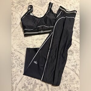 Black workout set leggings and sports bra